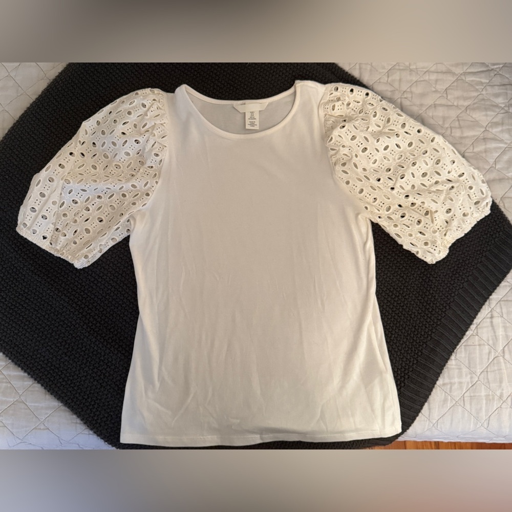 H&M Women’s Puff-Sleeve Top, Small